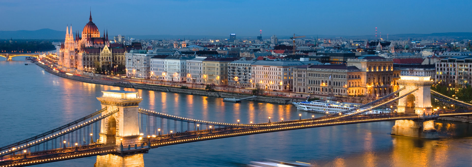Kombi prevoz do Budimpešte u šoping i prevoz do aerodroma